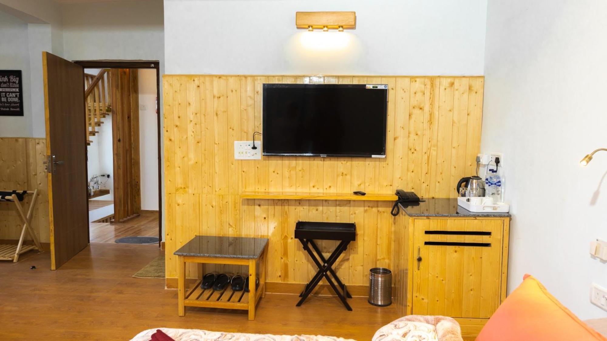 Nandini Cottage, A Premium Boutique Homestay Ranikhet Luaran gambar