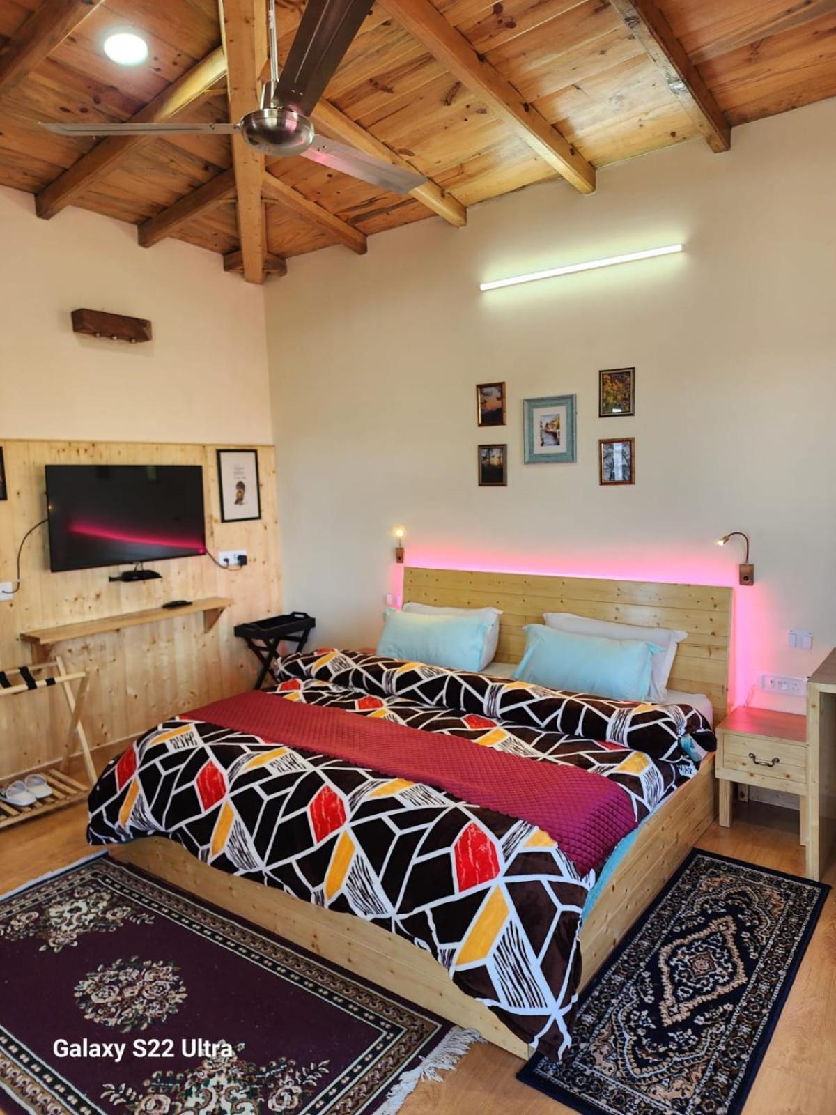 Nandini Cottage, A Premium Boutique Homestay Ranikhet Luaran gambar